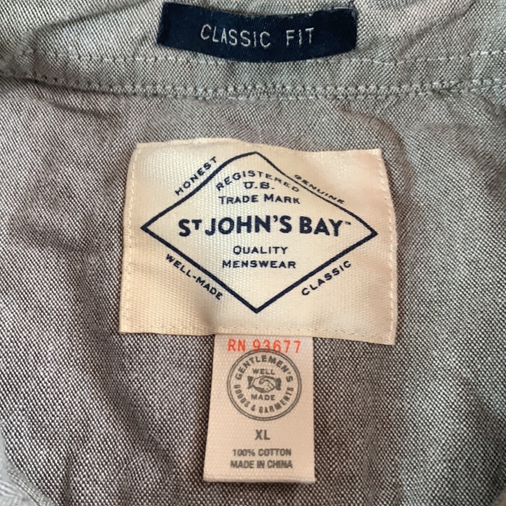Men’s St. John’s Bay brown/gray button-up shirt.  Size XL - Picture 2 of 5